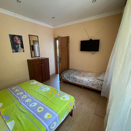 Гостевой Дом На Гечба Hotel Gagra Bagian luar foto